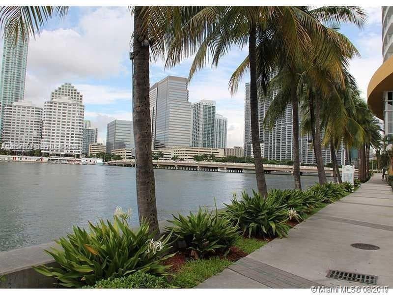 1060 Brickell Ave # 1409, Miami FL 33131 — 15