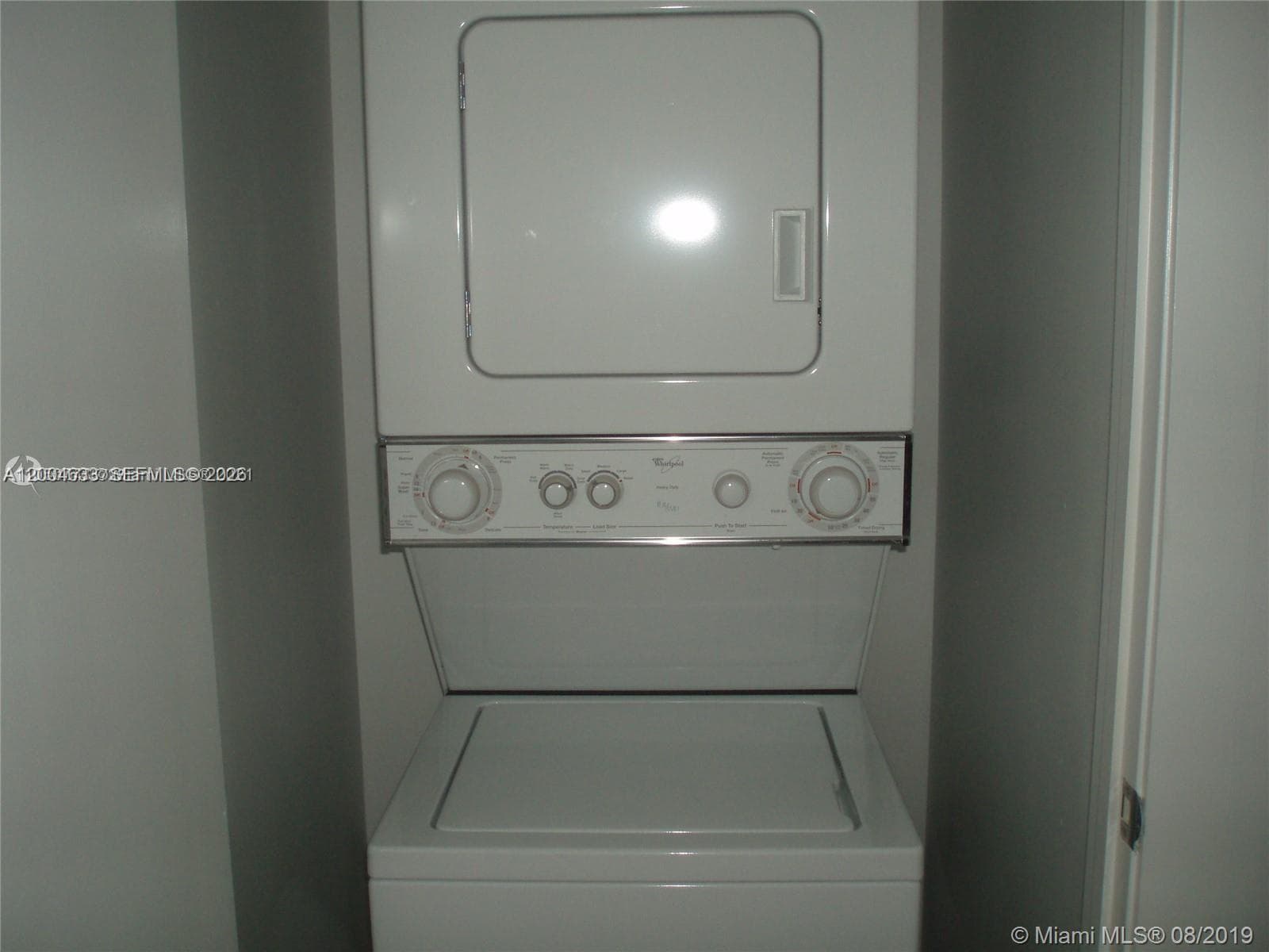 1060 Brickell Ave # 1409, Miami FL 33131 — 11