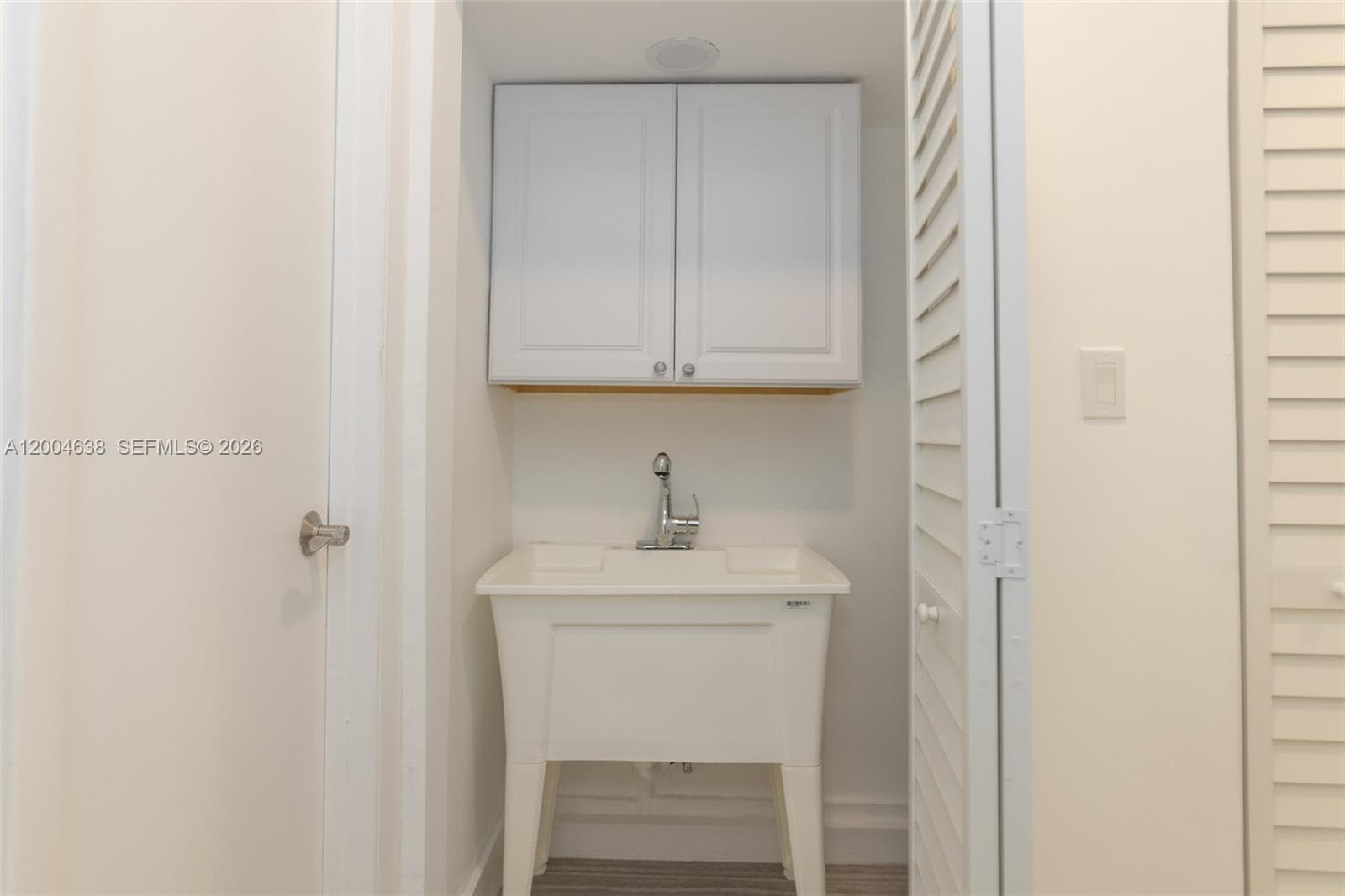 1690 Daytonia Rd, Miami Beach FL 33141 — 81