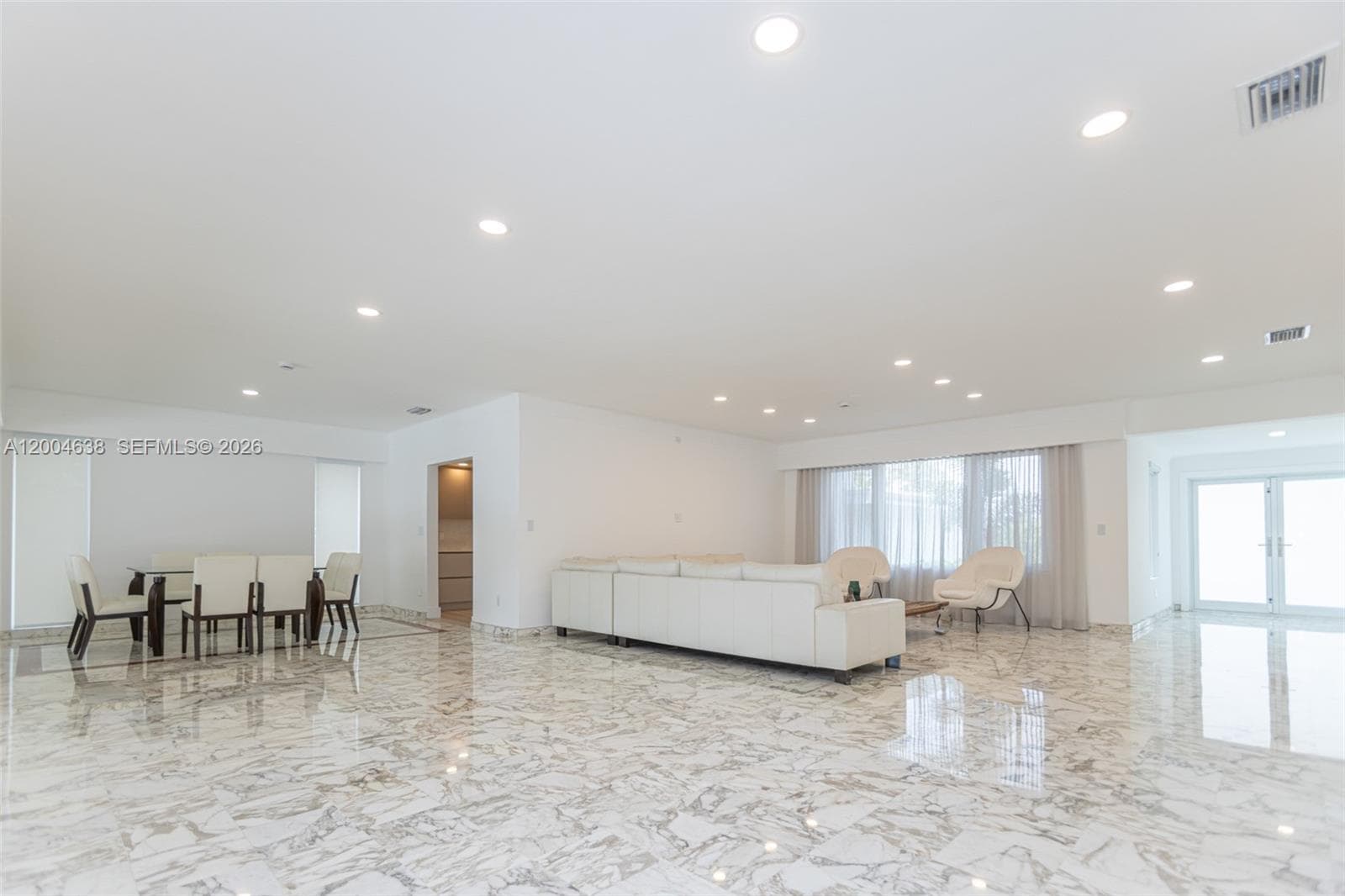 1690 Daytonia Rd, Miami Beach FL 33141 — 51