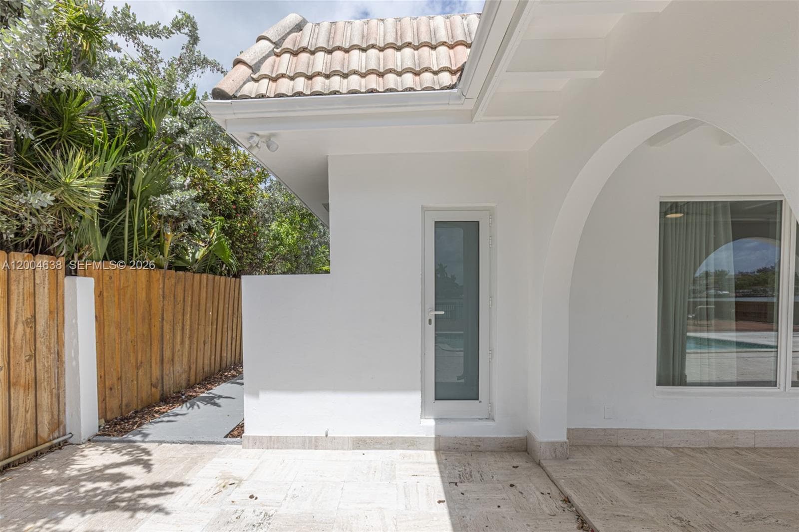1690 Daytonia Rd, Miami Beach FL 33141 — 85