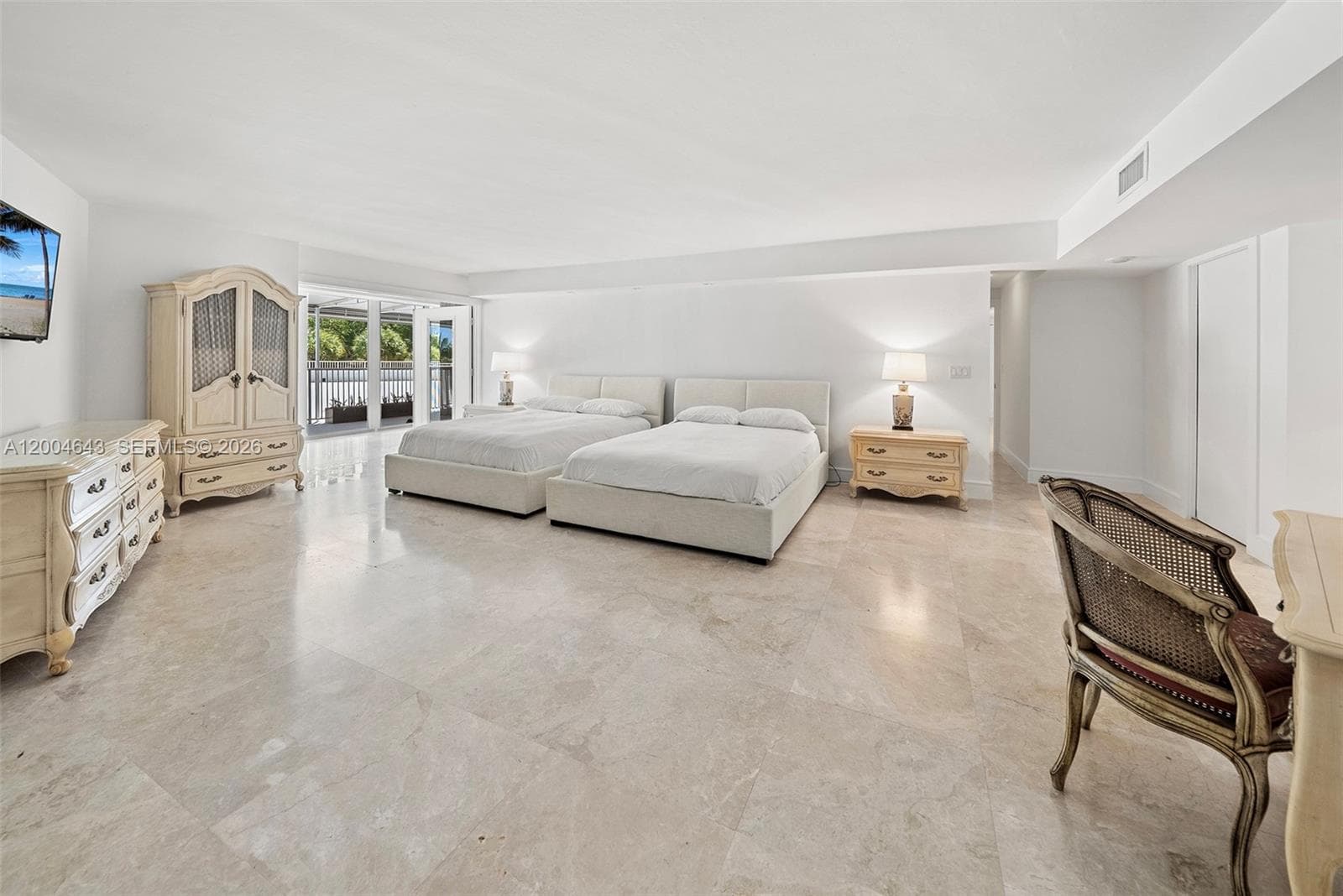 600 Grapetree Dr, Key Biscayne FL 33149 — 28