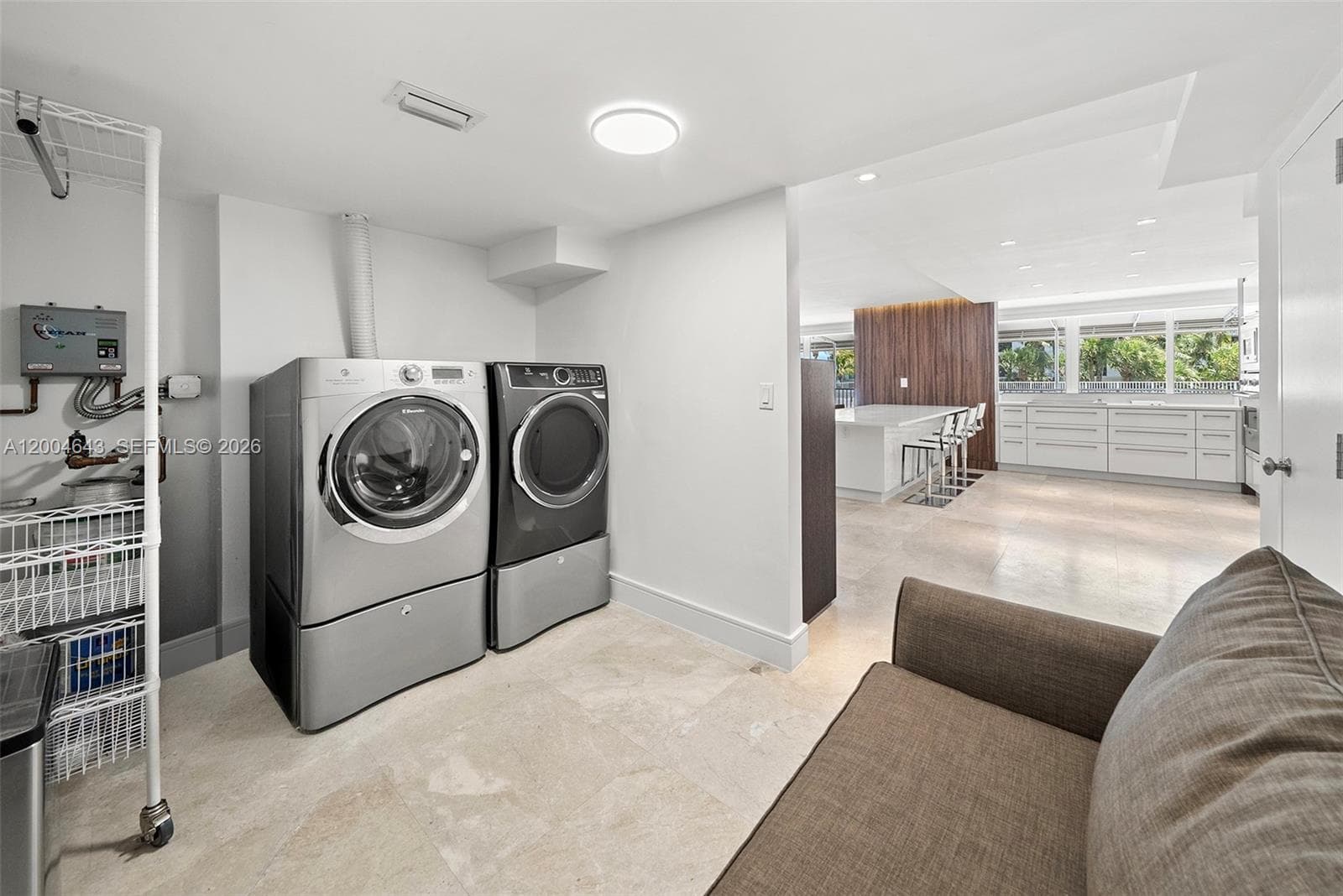 600 Grapetree Dr, Key Biscayne FL 33149 — 55