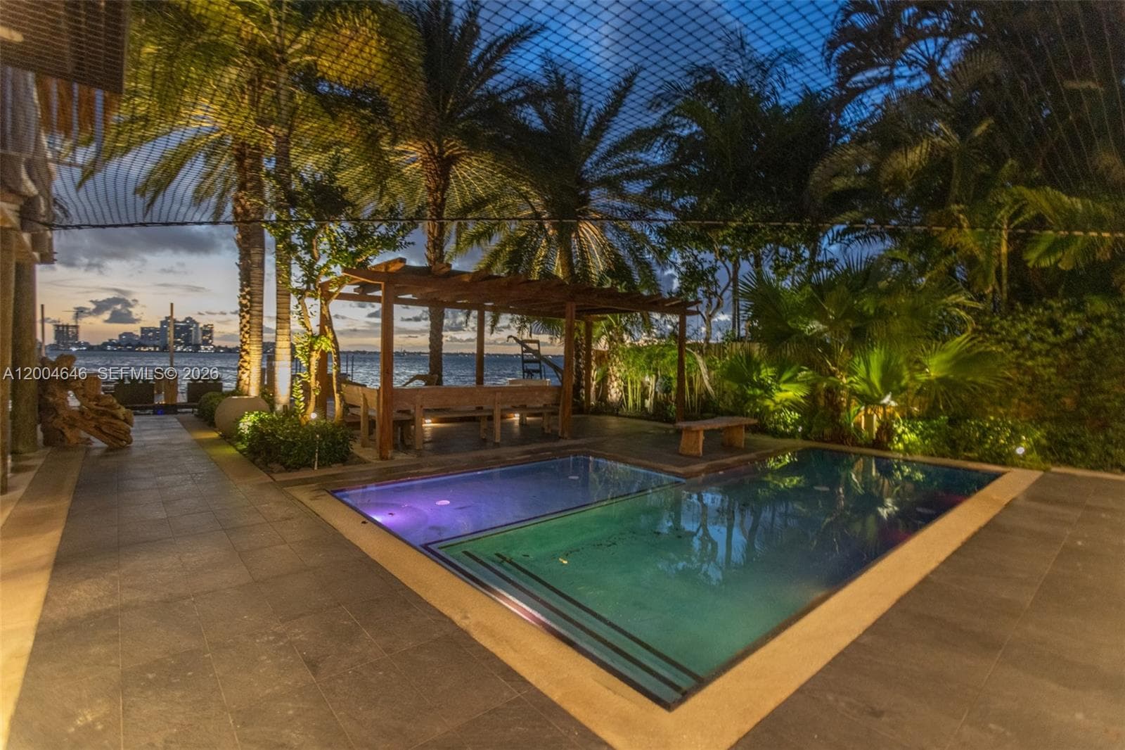 2440 N Shore Ter, Miami Beach FL 33141 — 75