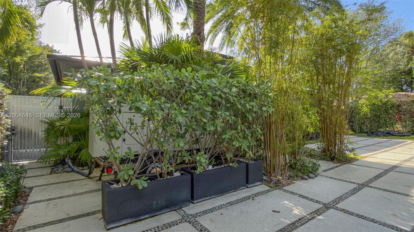 2440 N Shore Ter, Miami Beach FL 33141 — 34
