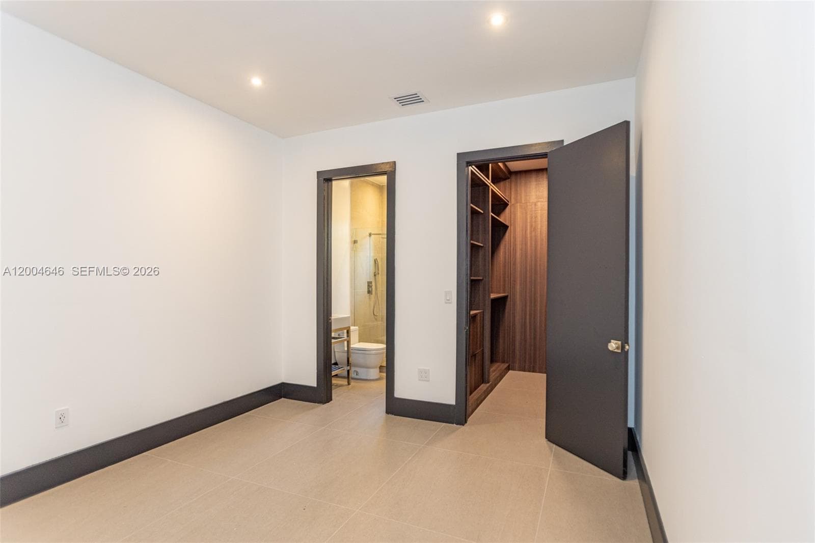 2440 N Shore Ter, Miami Beach FL 33141 — 49