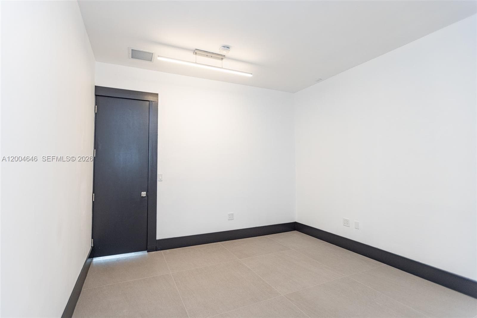 2440 N Shore Ter, Miami Beach FL 33141 — 51