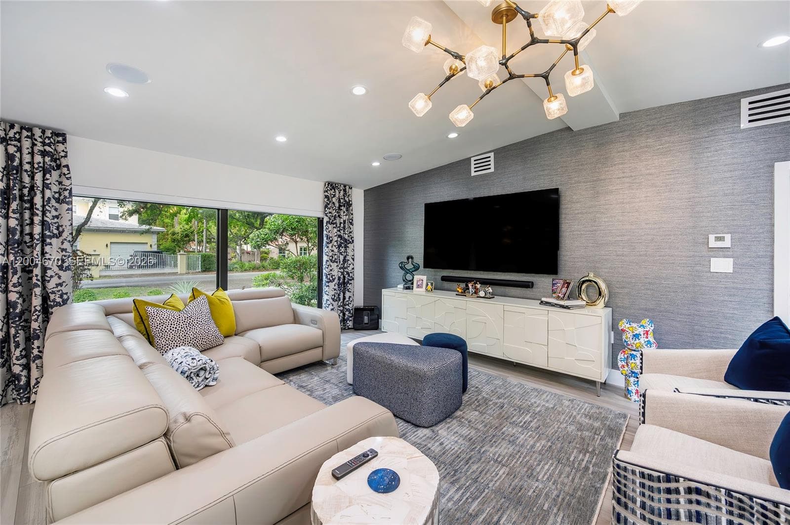 831 Cortez St, Coral Gables FL 33134 — 16