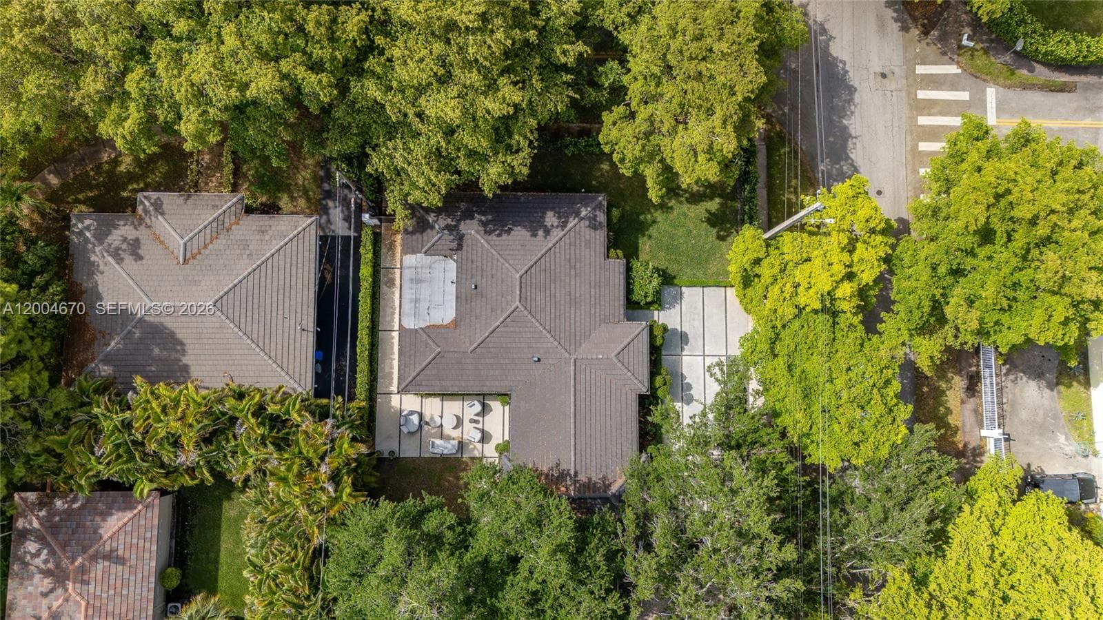 831 Cortez St, Coral Gables FL 33134 — 50
