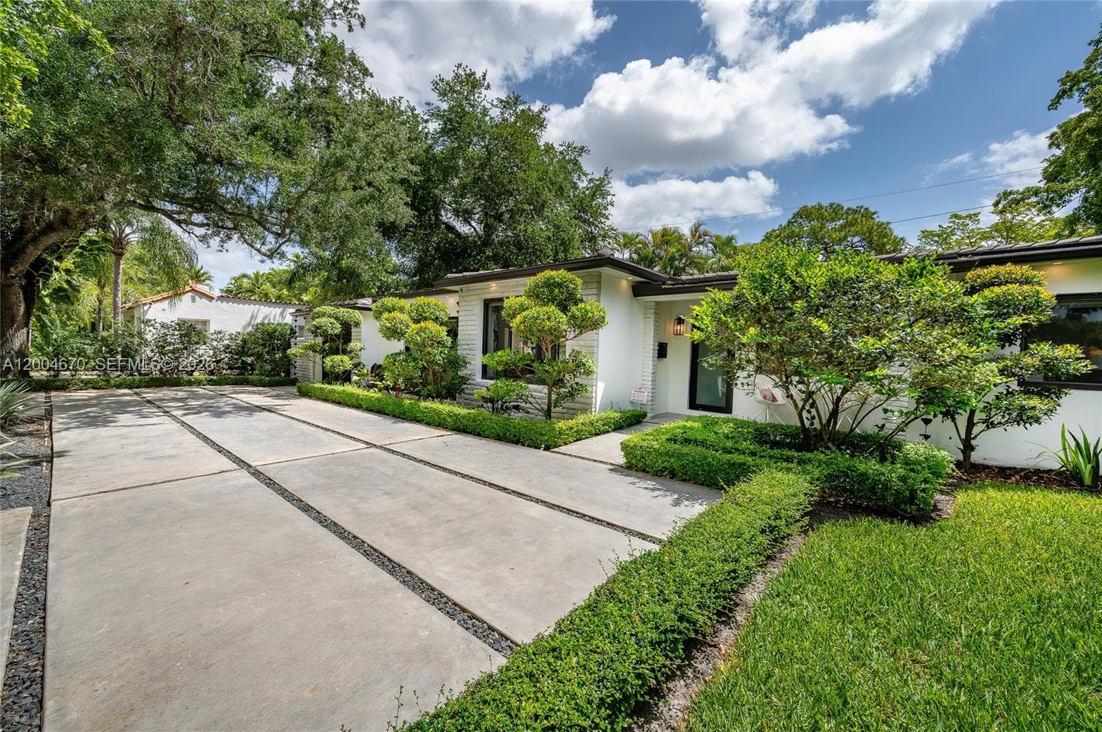831 Cortez St, Coral Gables FL 33134 — 35