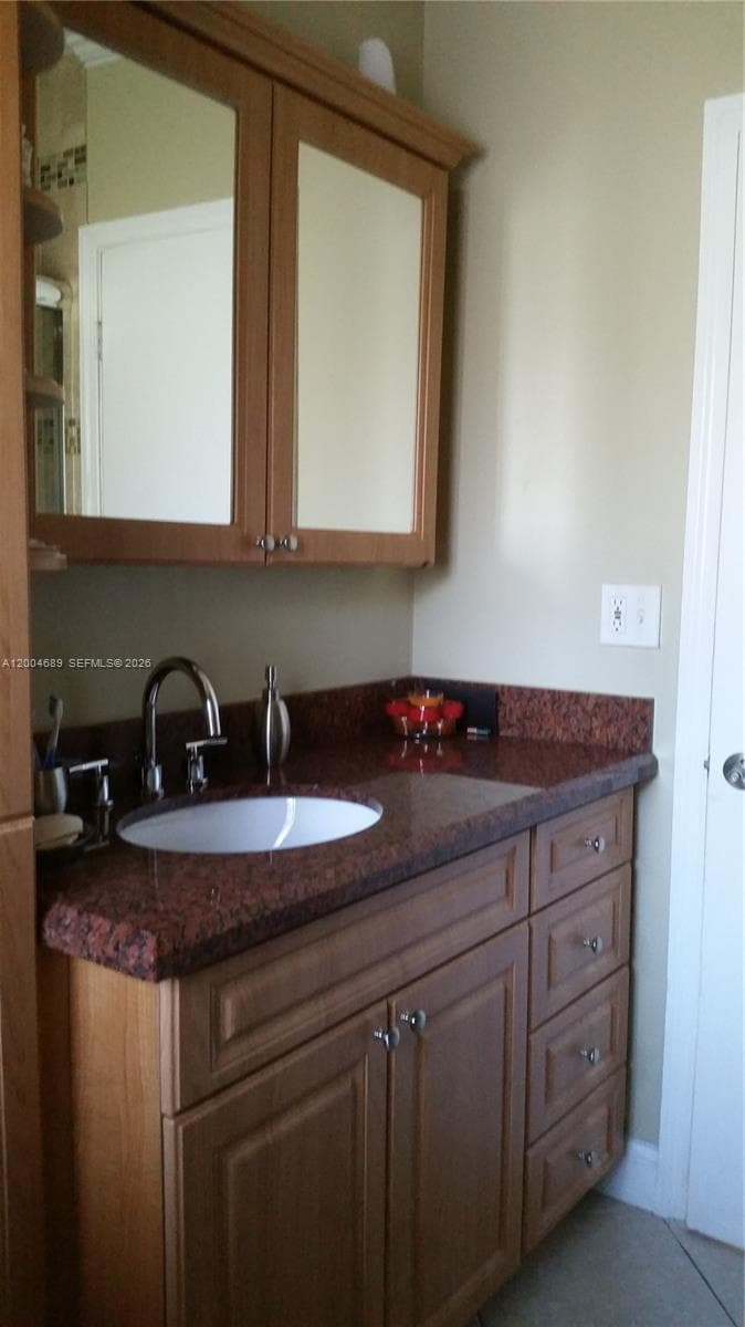Twin Lakes Manor Sub, South Miami, FL — 27