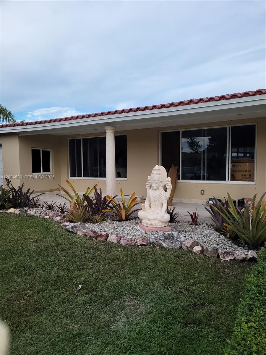 Twin Lakes Manor Sub, South Miami, FL — 3