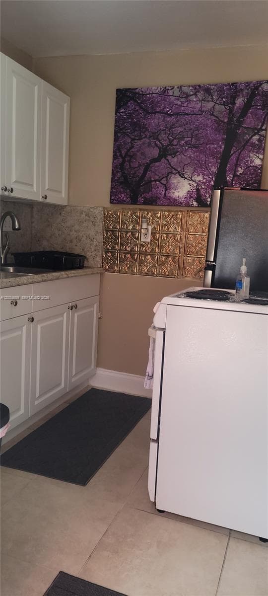 Twin Lakes Manor Sub, South Miami, FL — 48