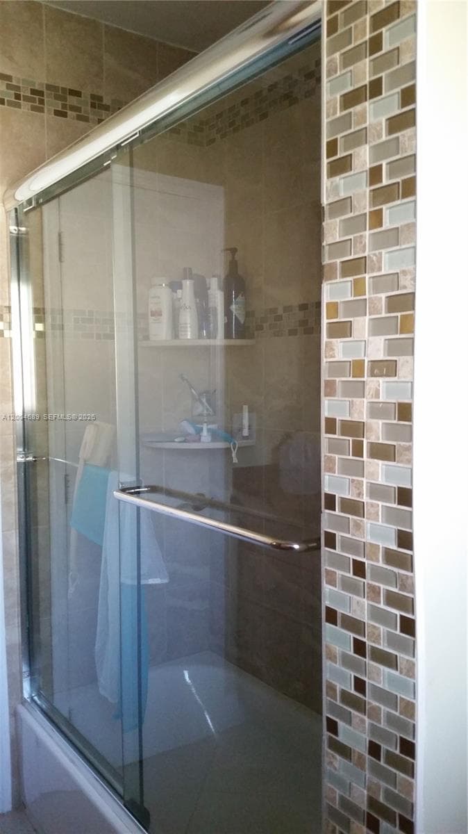 Twin Lakes Manor Sub, South Miami, FL — 29