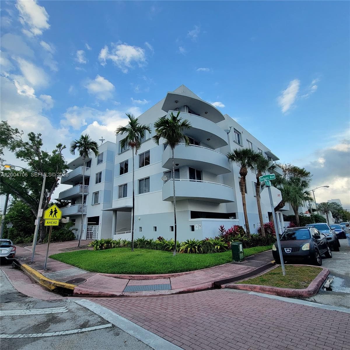 7601 Dickens Ave # 402, Miami Beach FL 33141 — 1