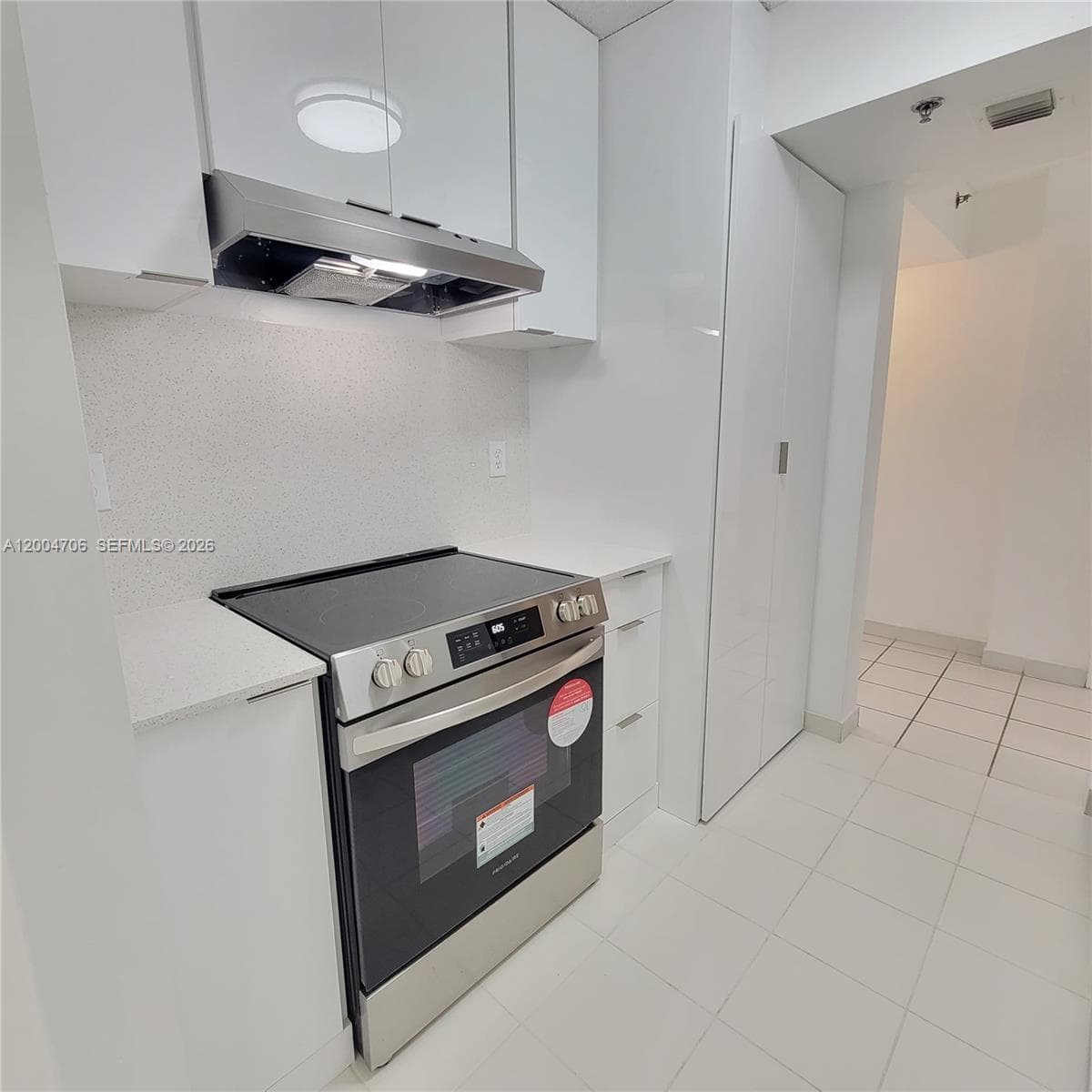 7601 Dickens Ave # 402, Miami Beach FL 33141 — 10