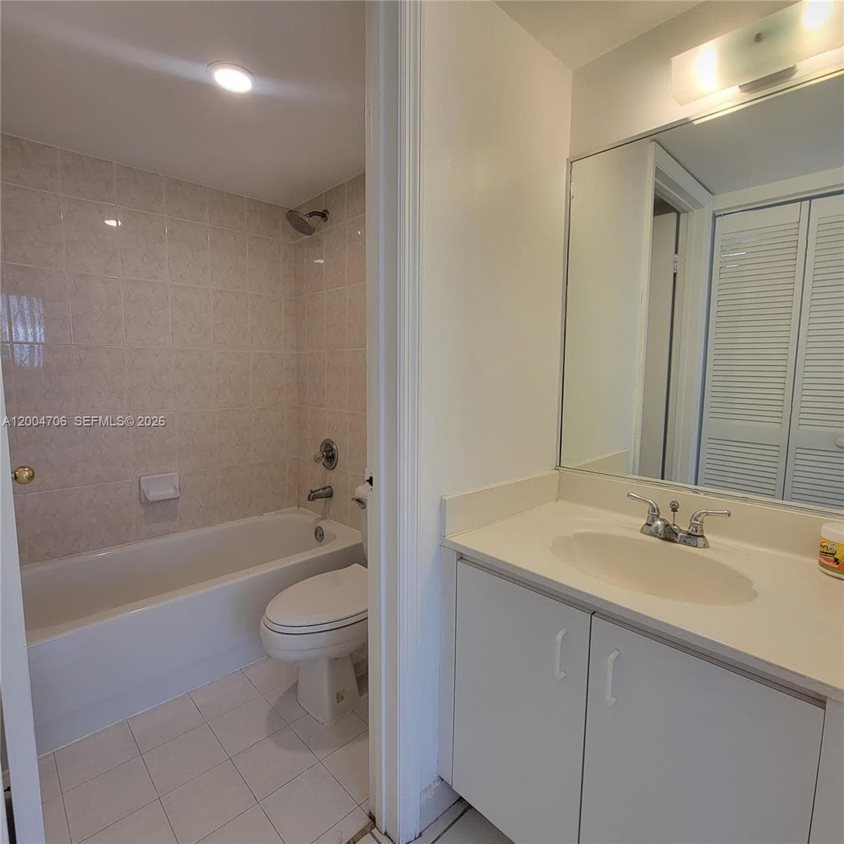 7601 Dickens Ave # 402, Miami Beach FL 33141 — 4