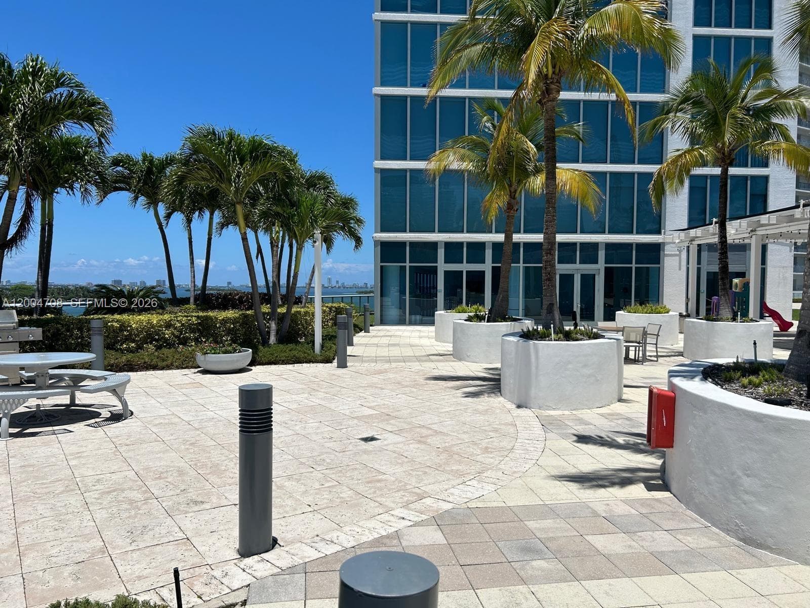 601 NE 36th St # 801, Miami FL 33137 — 19