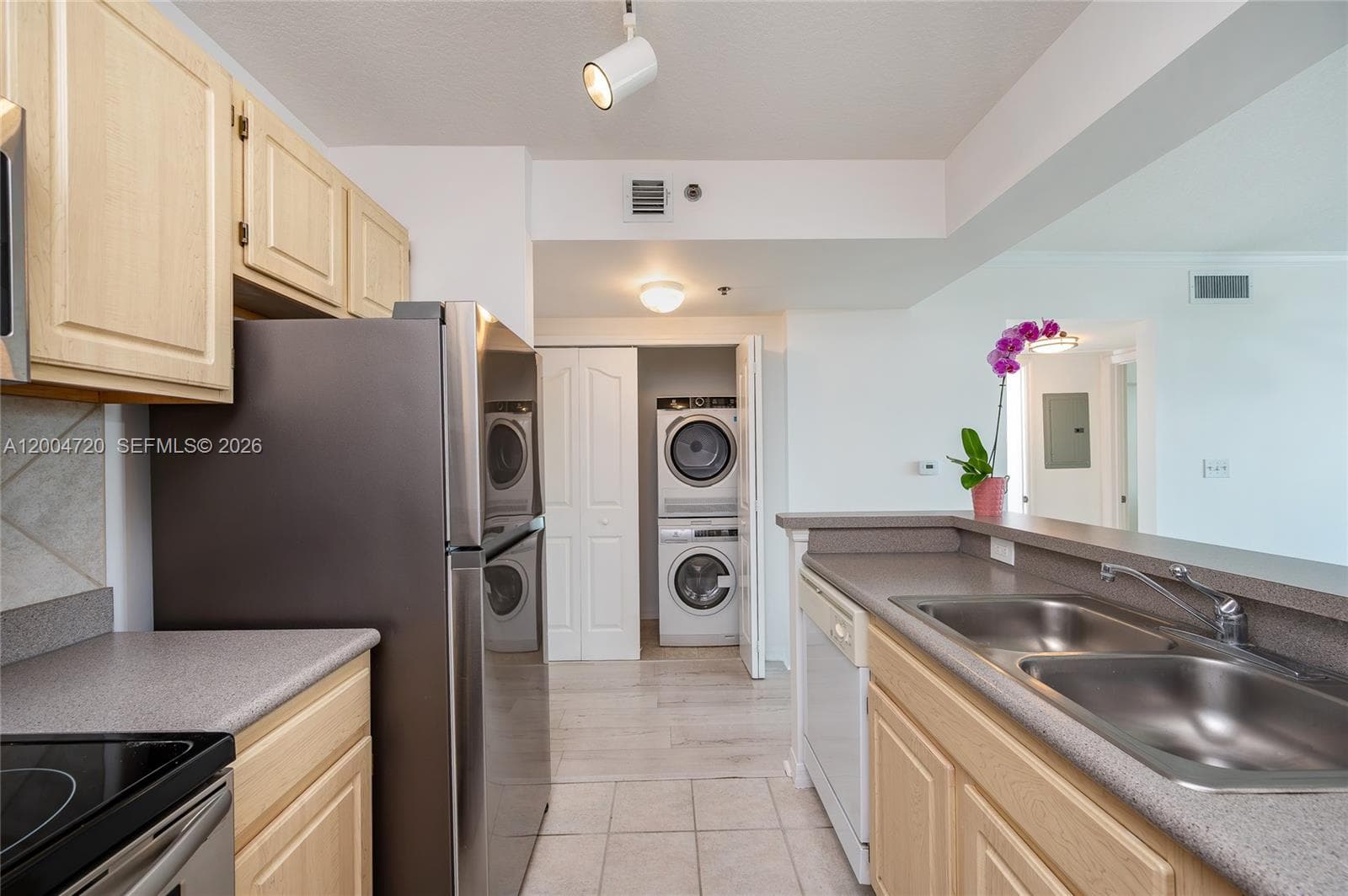 2665 SW 37th Ave # 201, Miami FL 33133 — 15