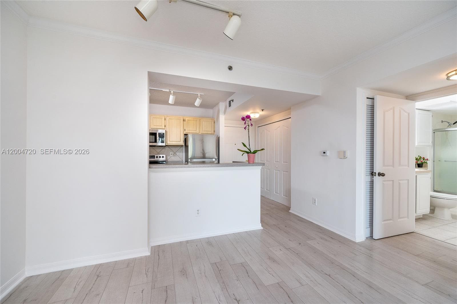 2665 SW 37th Ave # 201, Miami FL 33133 — 11