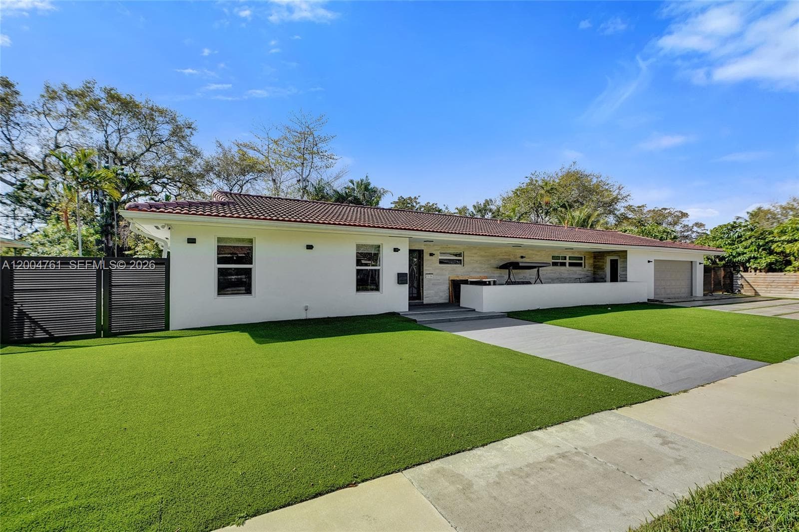 2126 NE 187th St, North Miami Beach FL 33179 — 2