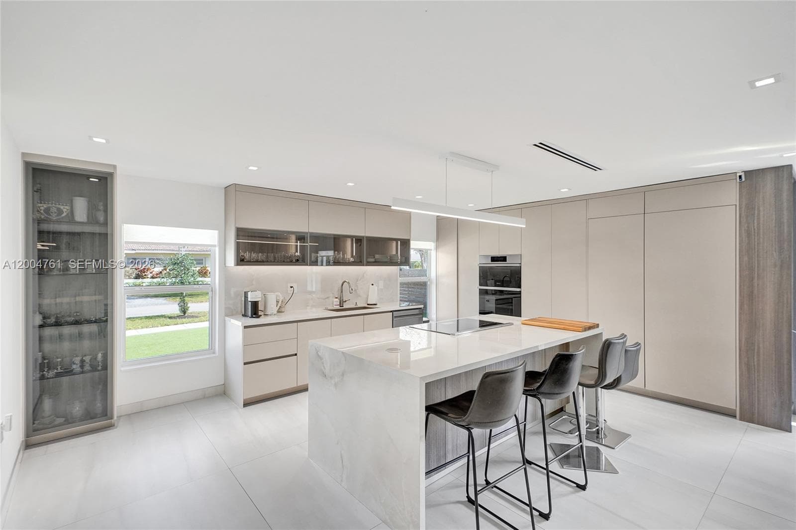 2126 NE 187th St, North Miami Beach FL 33179 — 34
