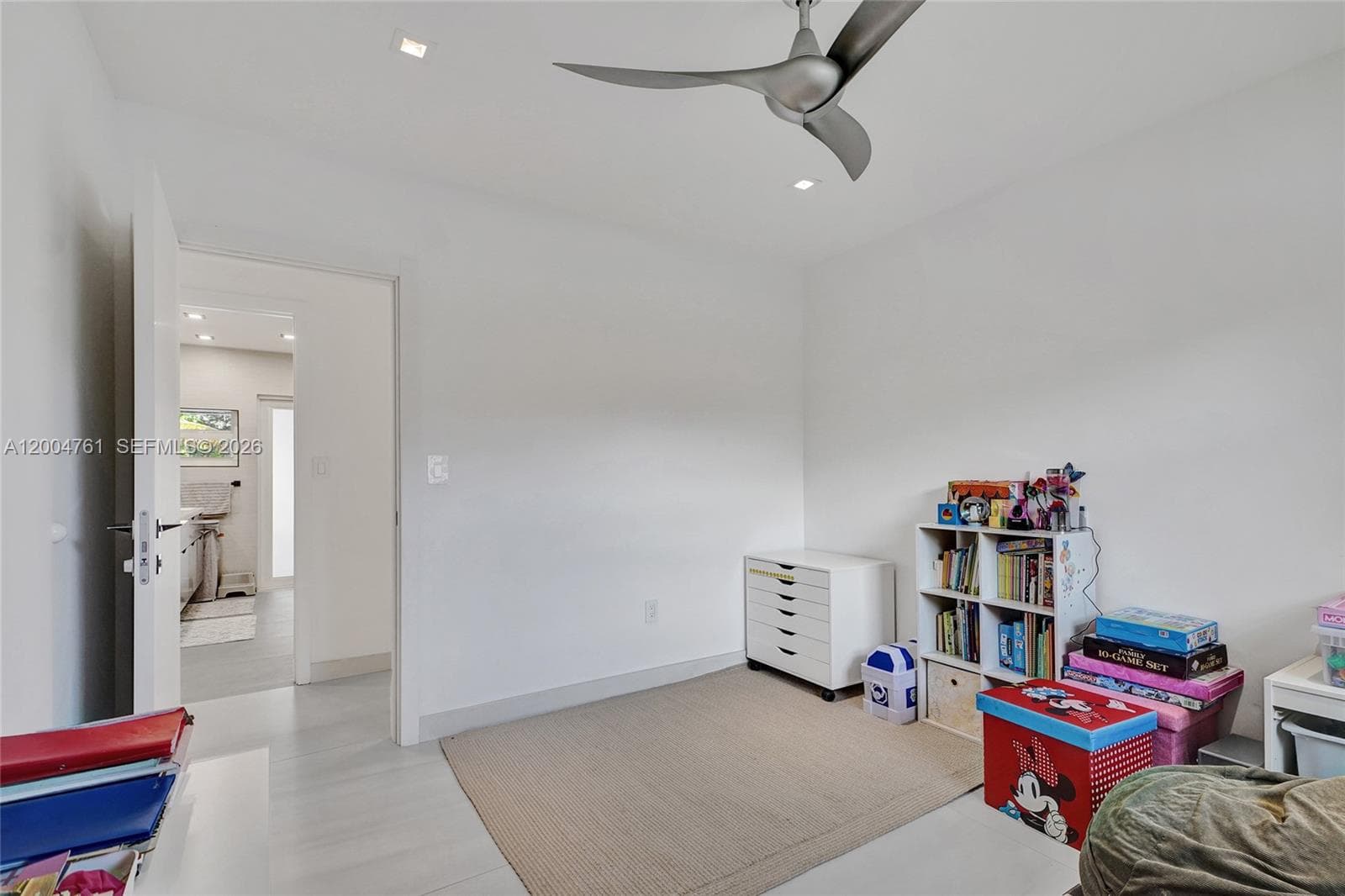 2126 NE 187th St, North Miami Beach FL 33179 — 38