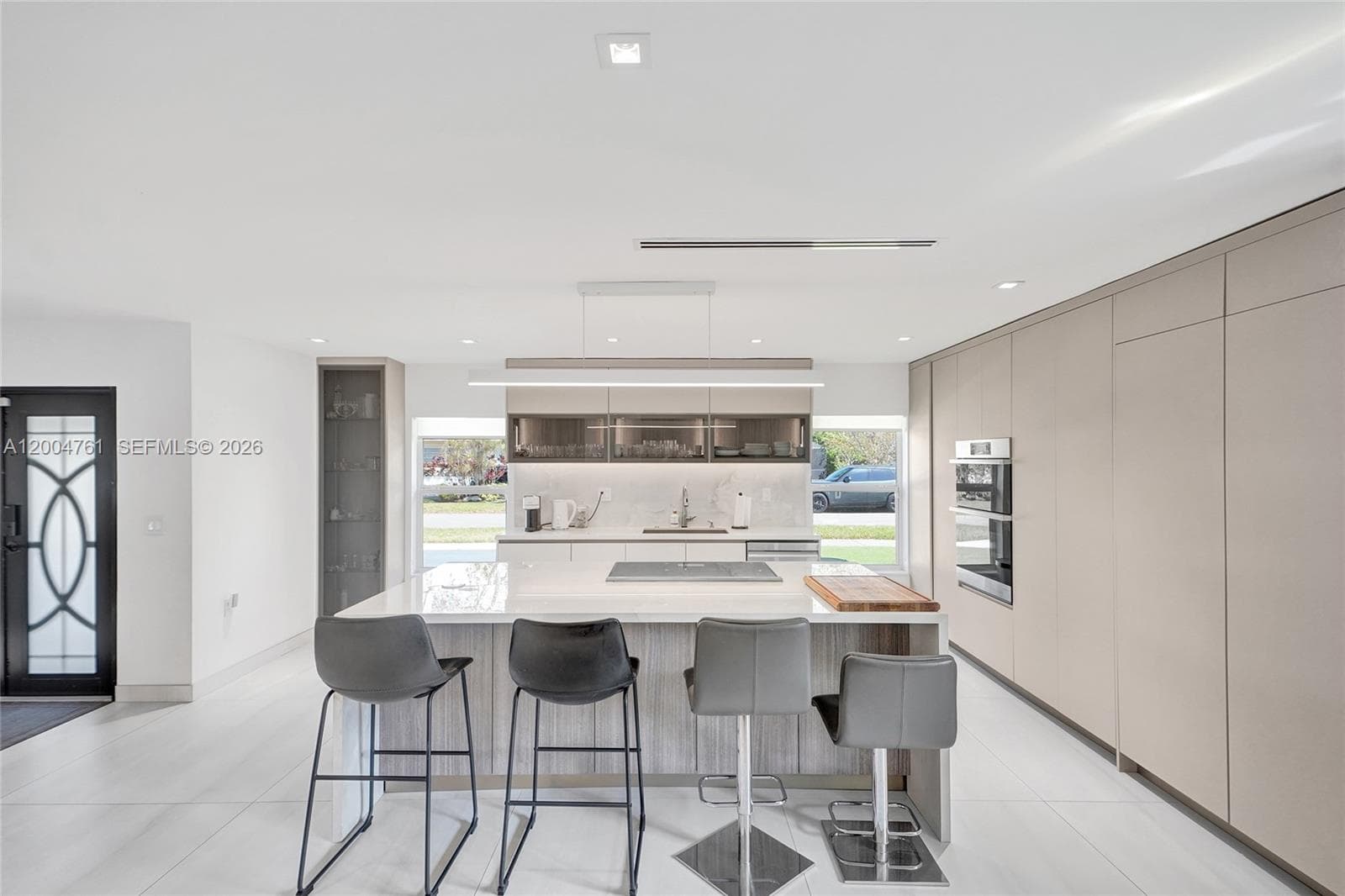 2126 NE 187th St, North Miami Beach FL 33179 — 35