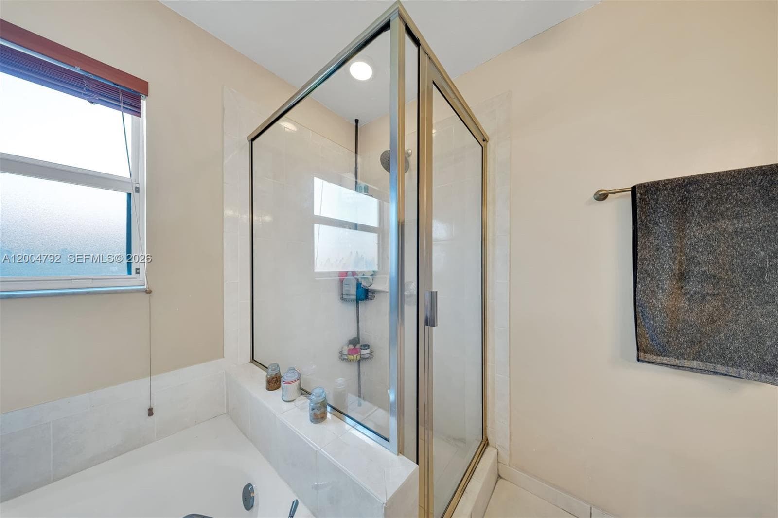 8906 SW 221st Ter, Cutler Bay FL 33190 — 33