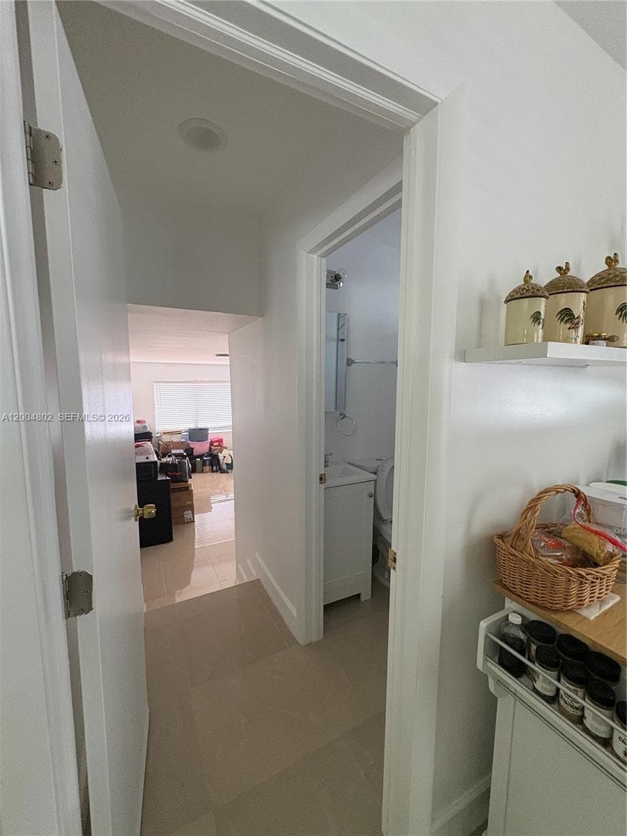 8581 SW 29th St, Miami FL 33155 — 8
