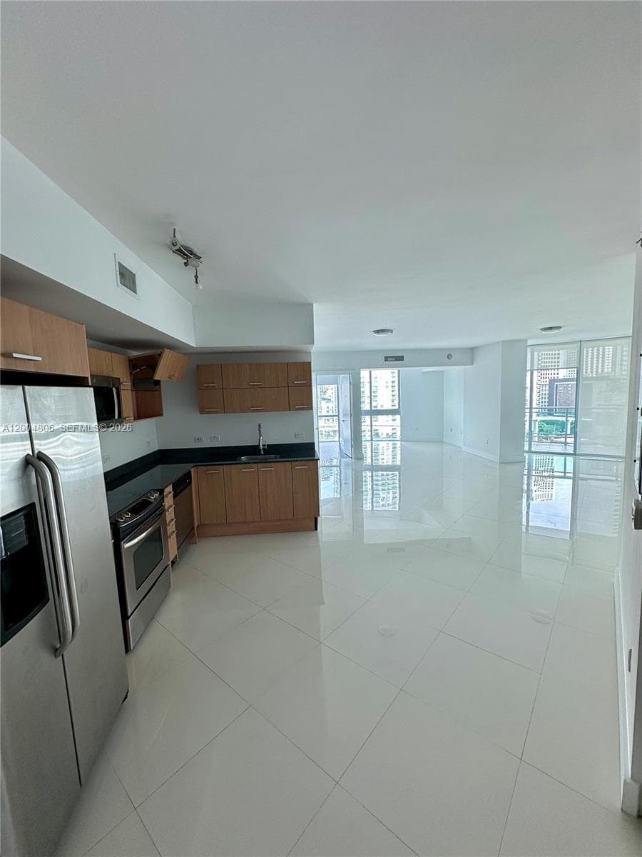 Wind Condo, Miami, FL — 6