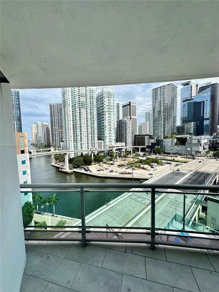 Wind Condo, Miami, FL — 17