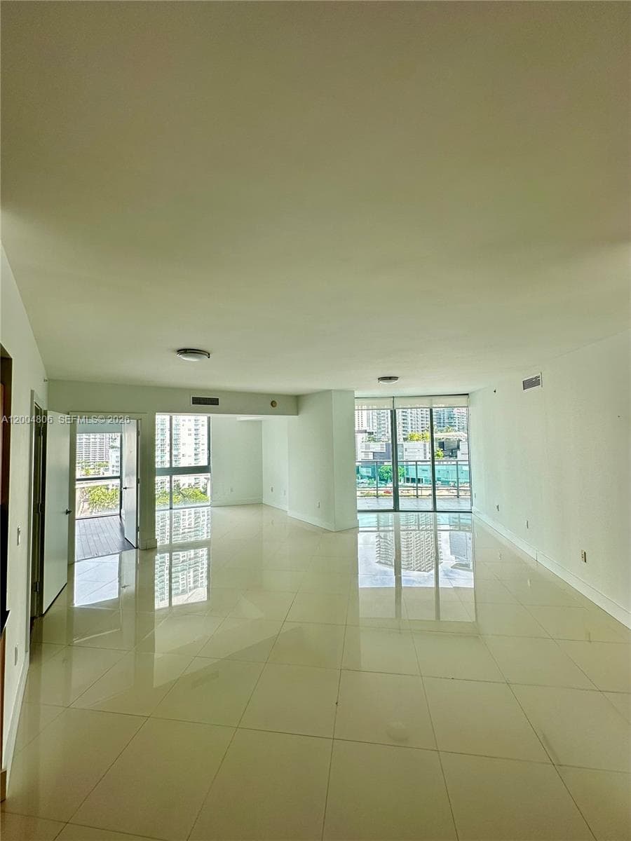 Wind Condo, Miami, FL — 5
