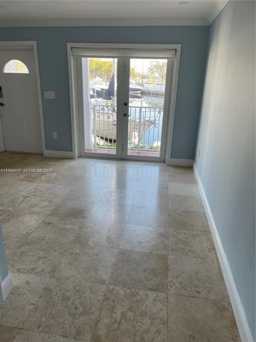 2415 NW 16th St Rd # 102, Miami FL 33125 — 3