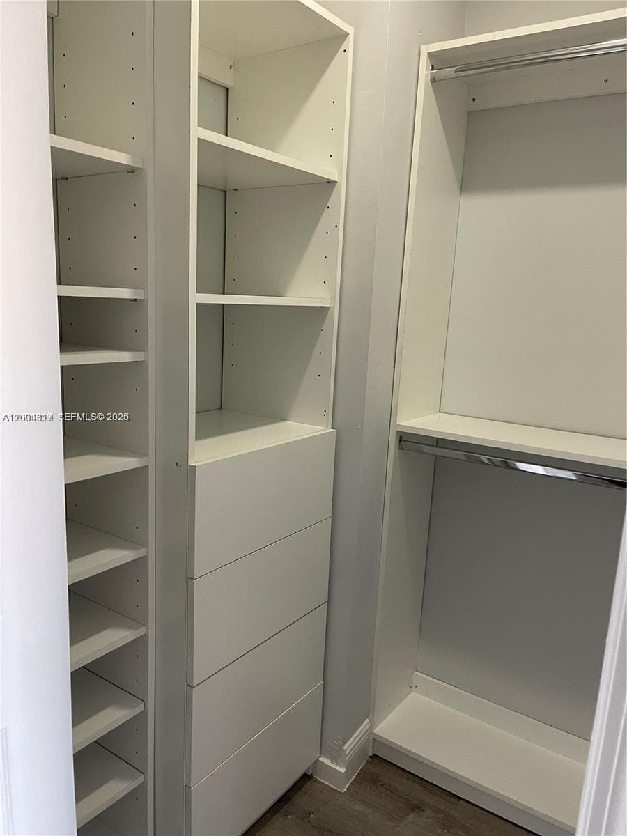 2415 NW 16th St Rd # 102, Miami FL 33125 — 9