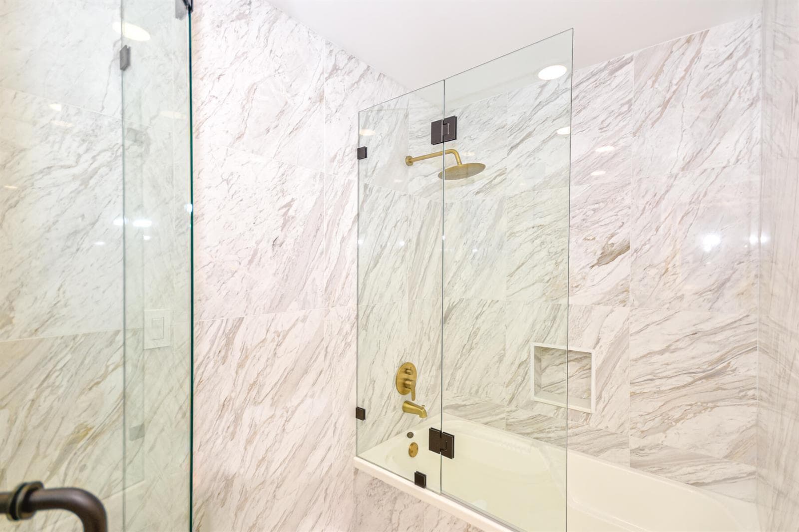 10101 Collins Avenue # 7d, Bal Harbour FL 33154 — 16