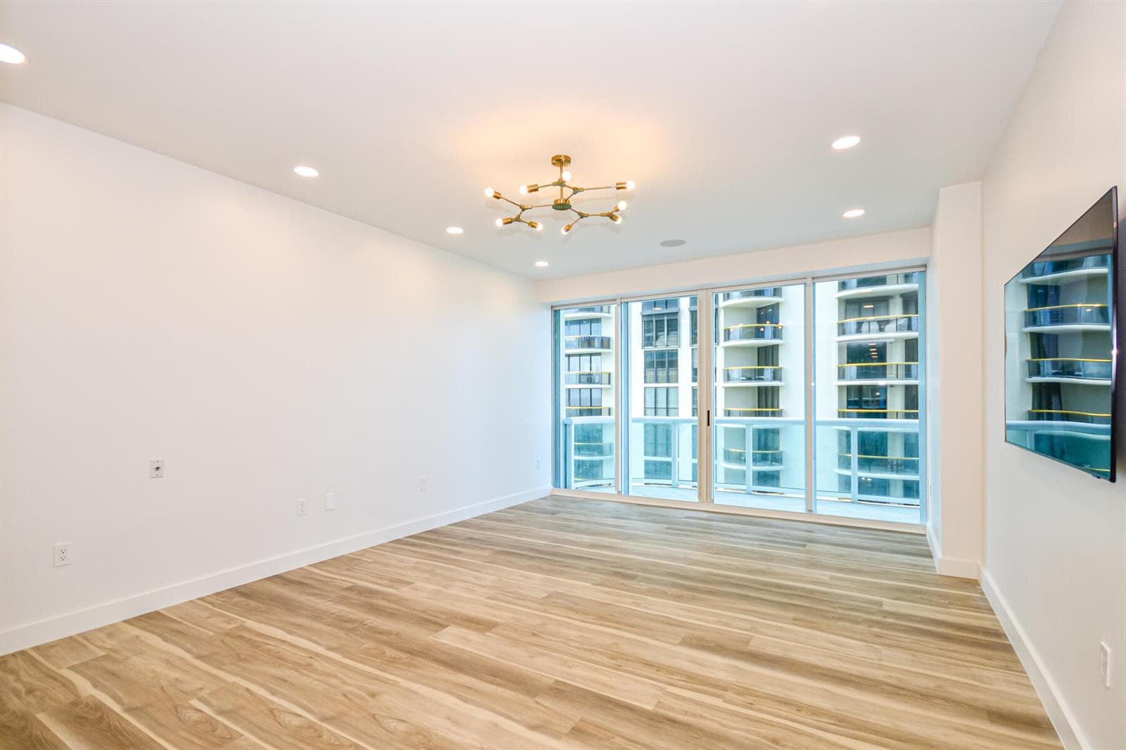 10101 Collins Avenue # 7d, Bal Harbour FL 33154 — 3