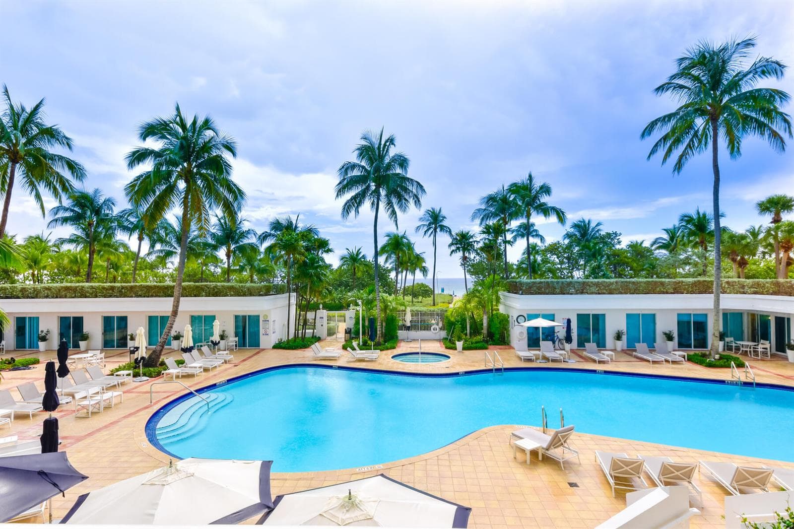 10101 Collins Avenue # 7d, Bal Harbour FL 33154 — 32