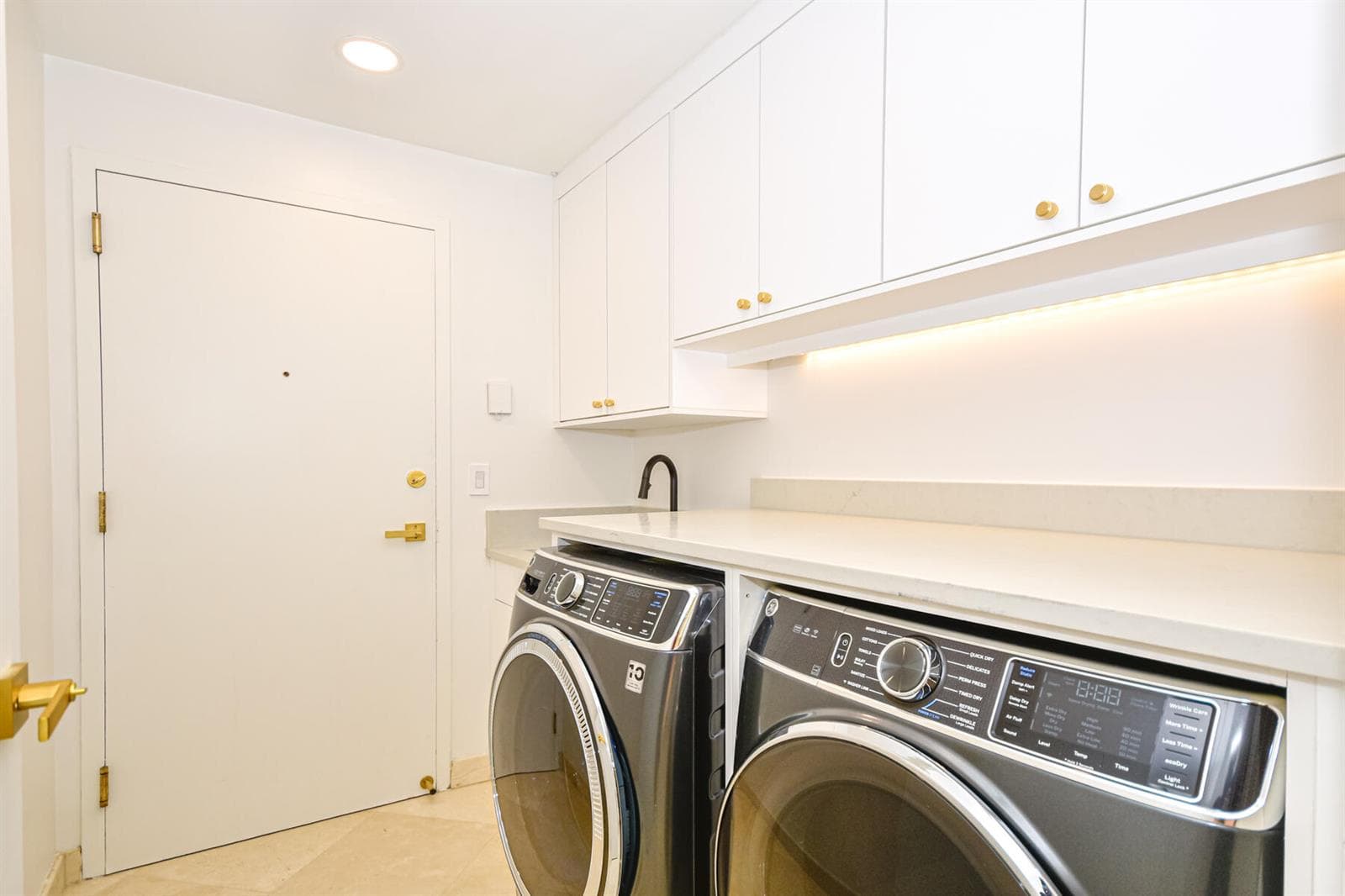 10101 Collins Avenue # 7d, Bal Harbour FL 33154 — 11