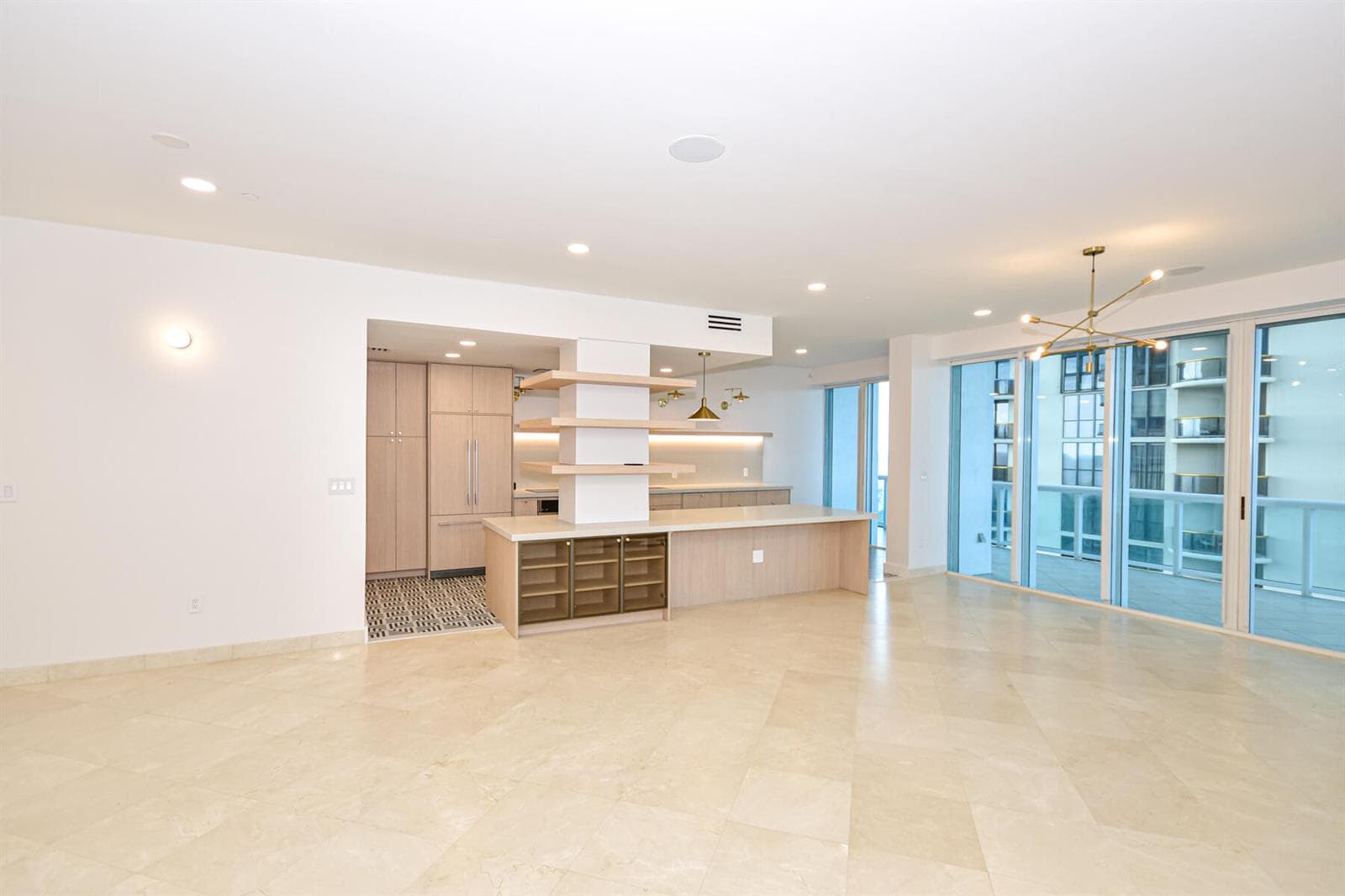 10101 Collins Avenue # 7d, Bal Harbour FL 33154 — 19