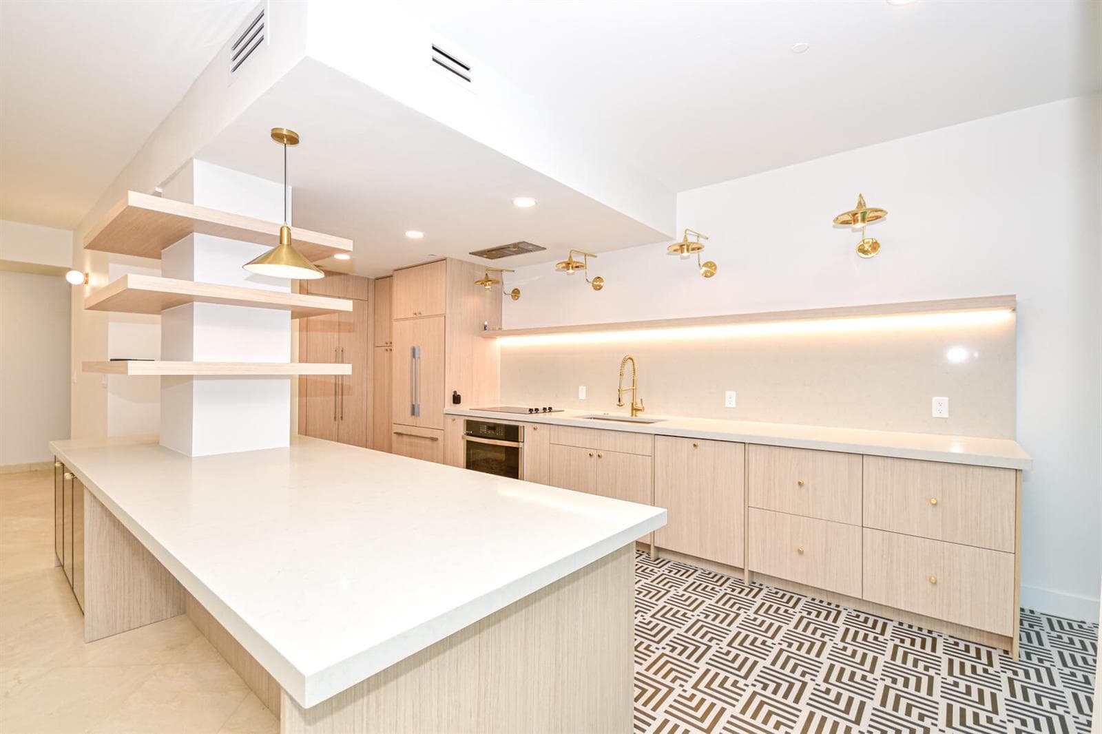 10101 Collins Avenue # 7d, Bal Harbour FL 33154 — 21