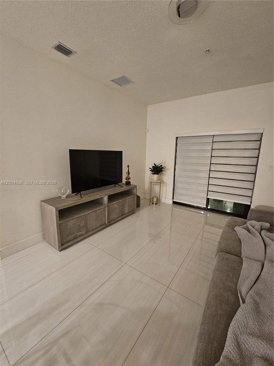 8167 NW 41st St # 109, Doral FL 33166 — 3