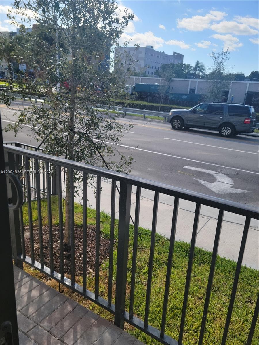 8167 NW 41st St # 109, Doral FL 33166 — 5