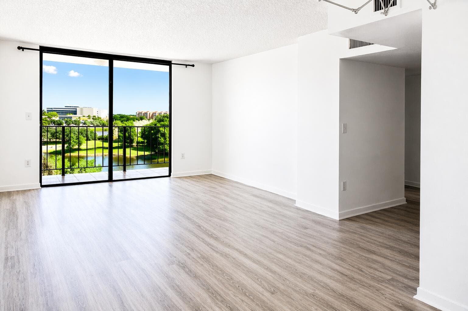 9682 Fontainebleau Boulevard # 603, Miami FL 33172 — 3