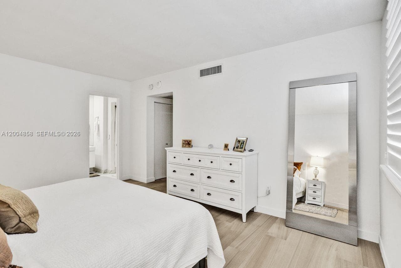625 Biltmore Way # 103, Coral Gables FL 33134 — 12