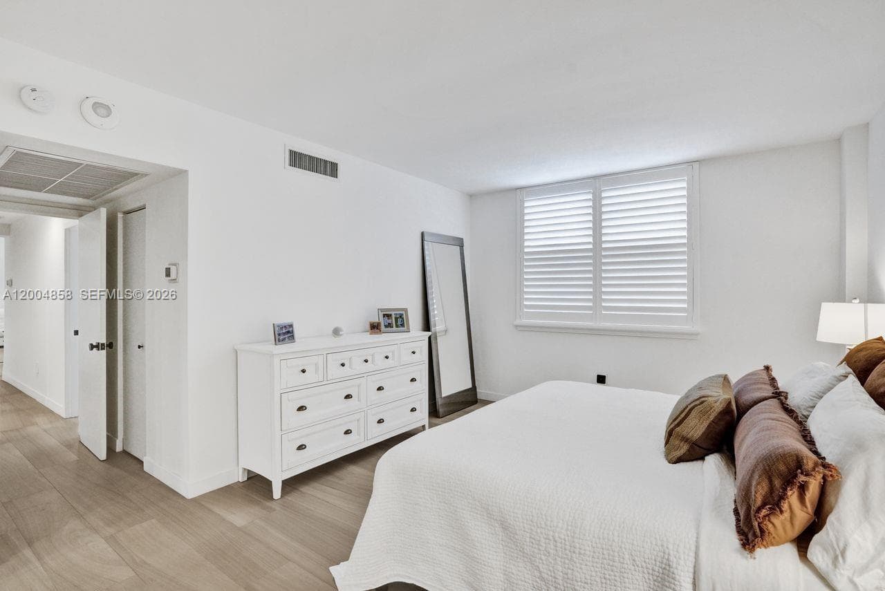 625 Biltmore Way # 103, Coral Gables FL 33134 — 11