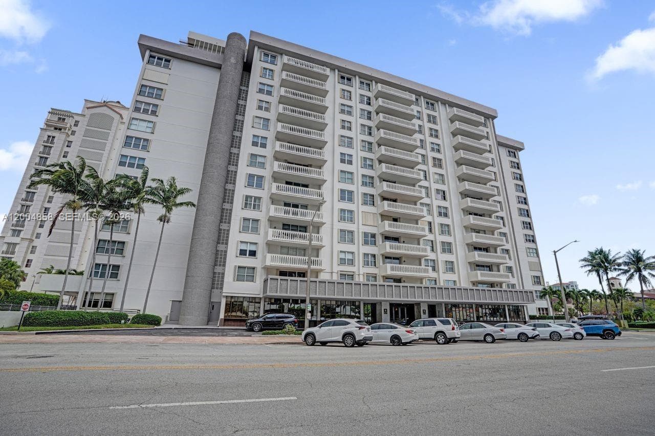 625 Biltmore Way # 103, Coral Gables FL 33134 — 39