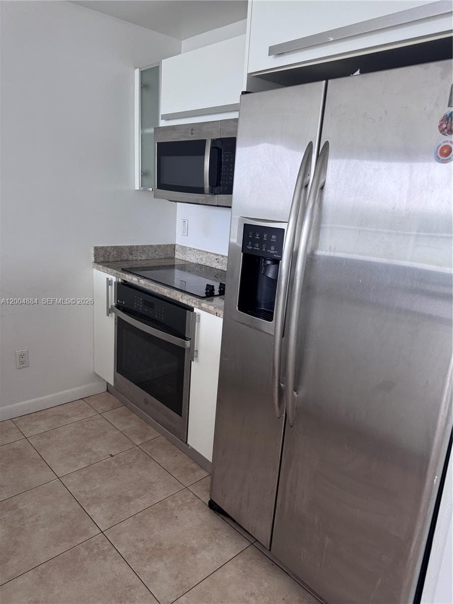 601 NE 36th St # 708, Miami FL 33137 — 7