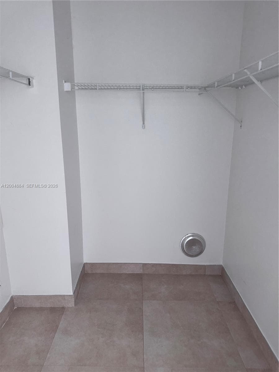 601 NE 36th St # 708, Miami FL 33137 — 14