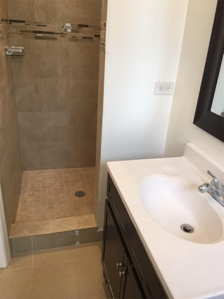 1829 NE 175th Street, North Miami Beach FL 33162 — 16